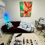 Holiday At Henry St West End, Townsville Qld 3 Night Min